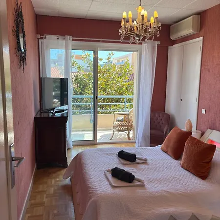 Magnifique Emplacement Pour Ce Joli F3 Cavalaire-sur-Mer Exterior photo